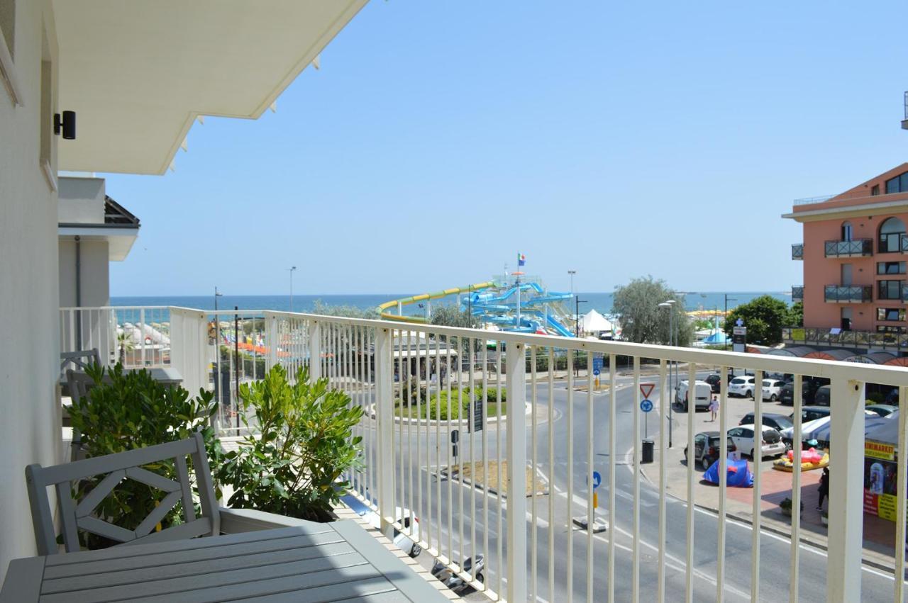 Hotel Riva E Mare Ρίμινι Εξωτερικό φωτογραφία