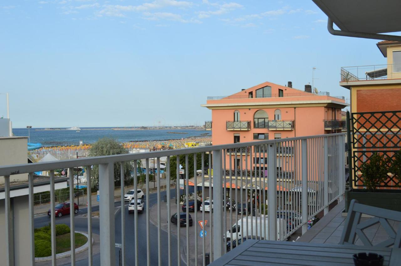 Hotel Riva E Mare Ρίμινι Εξωτερικό φωτογραφία